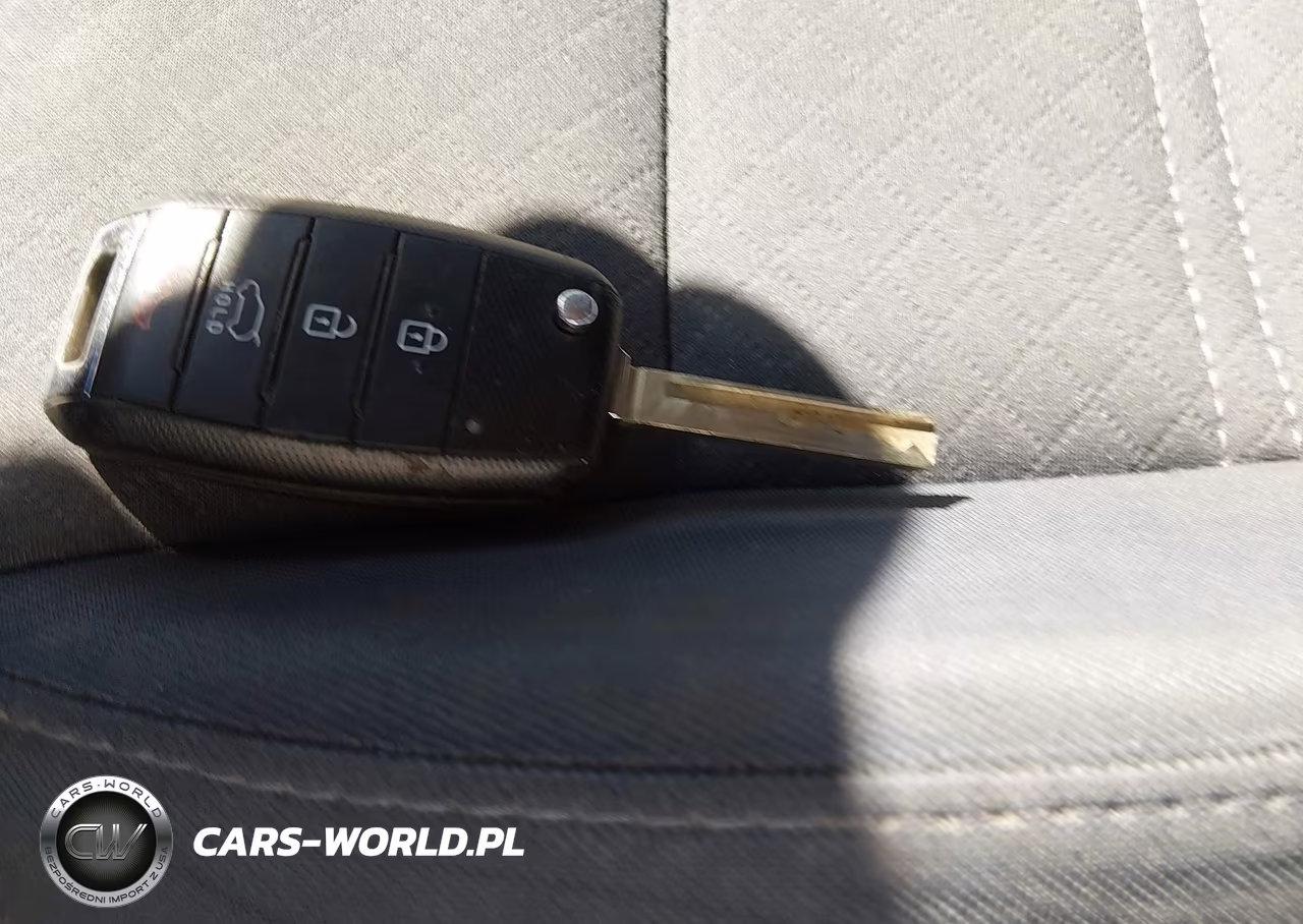 2017 Kia Sorento 2.4L Lx VIN:5XYPG4A32HG278124 - 11