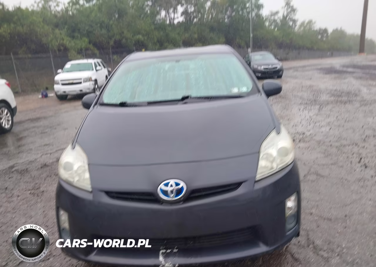 2011 Toyota Prius Two VIN:JTDKN3DU3B5325997 - 13