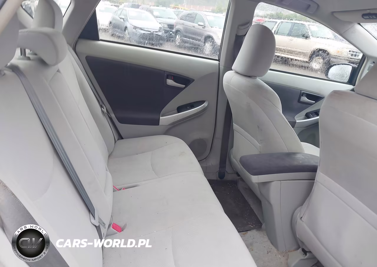 2011 Toyota Prius Two VIN:JTDKN3DU3B5325997 - 8