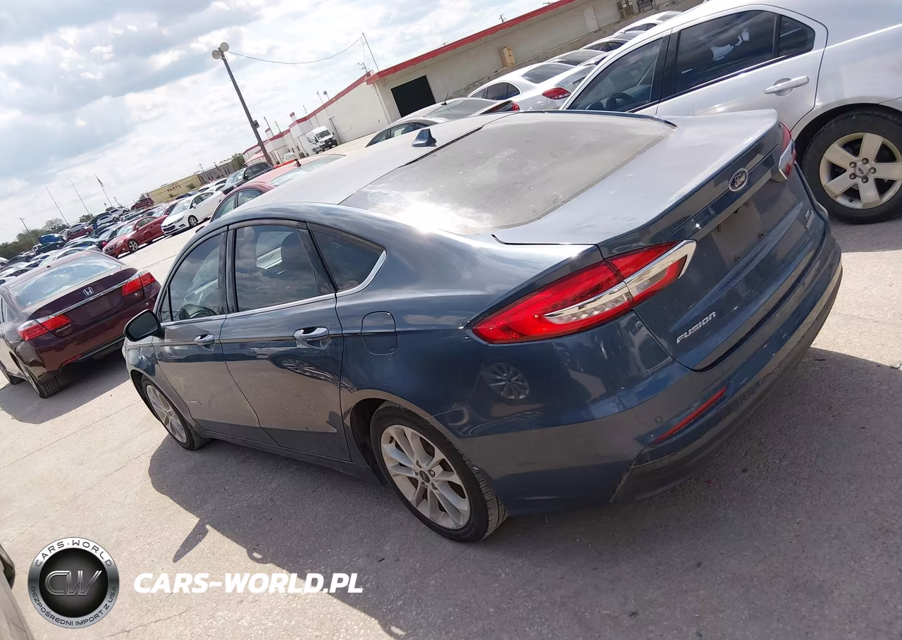 2019 Ford Fusion Hybrid Se VIN:3FA6P0LUXKR181945 - 3