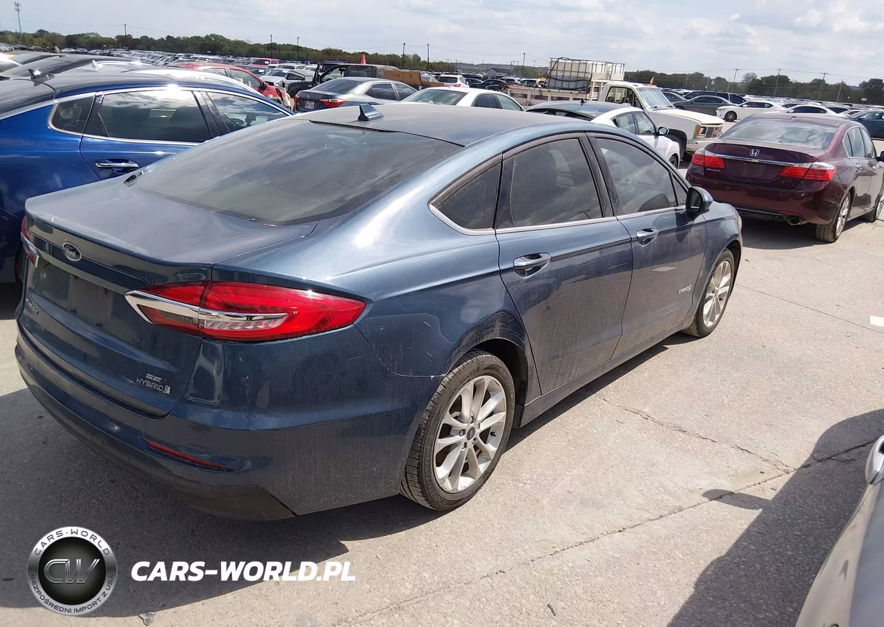 2019 Ford Fusion Hybrid Se VIN:3FA6P0LUXKR181945 - 4