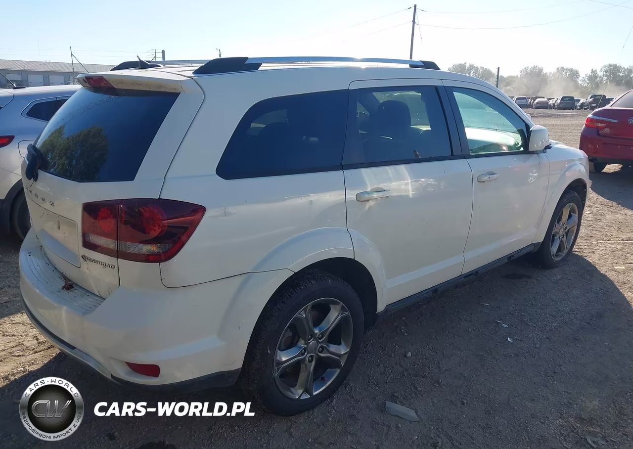 2016 Dodge Journey Crossroad Plus VIN:3C4PDCGB4GT170161 - 4