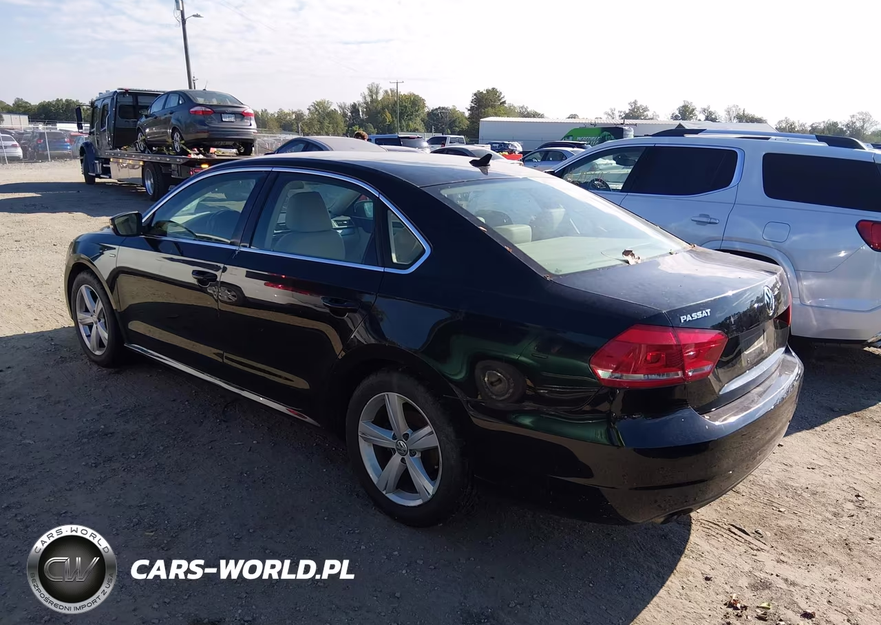 2015 Volkswagen Passat 1.8T Limited Edition VIN:1VWAT7A3XFC122690 - 3