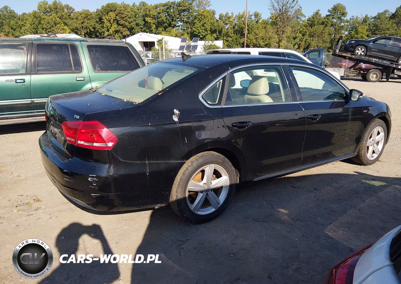 2015 Volkswagen Passat 1.8T Limited Edition VIN:1VWAT7A3XFC122690 - 4