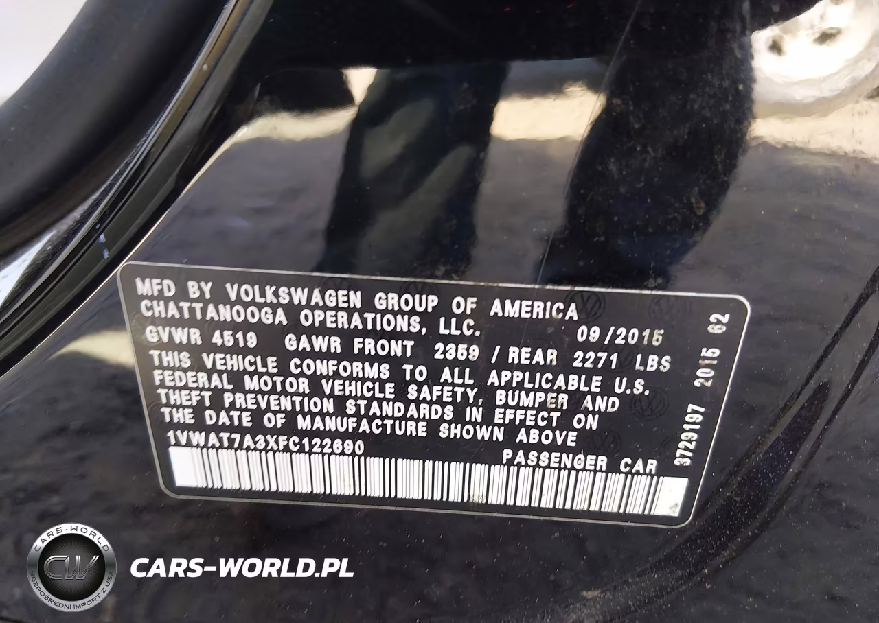 2015 Volkswagen Passat 1.8T Limited Edition VIN:1VWAT7A3XFC122690 - 9