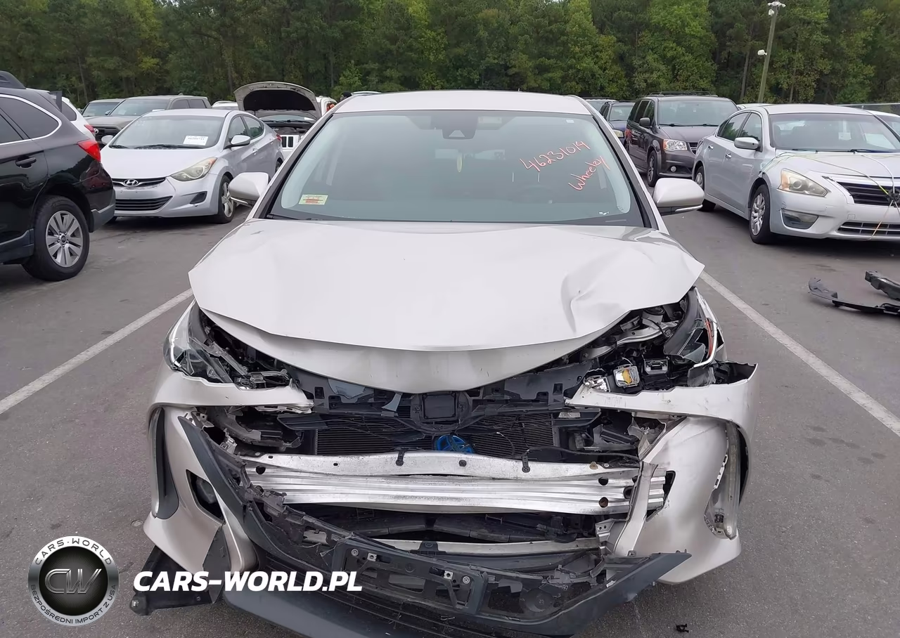 2021 Toyota Prius Prime Le VIN:JTDKAMFP6M3196290 - 13