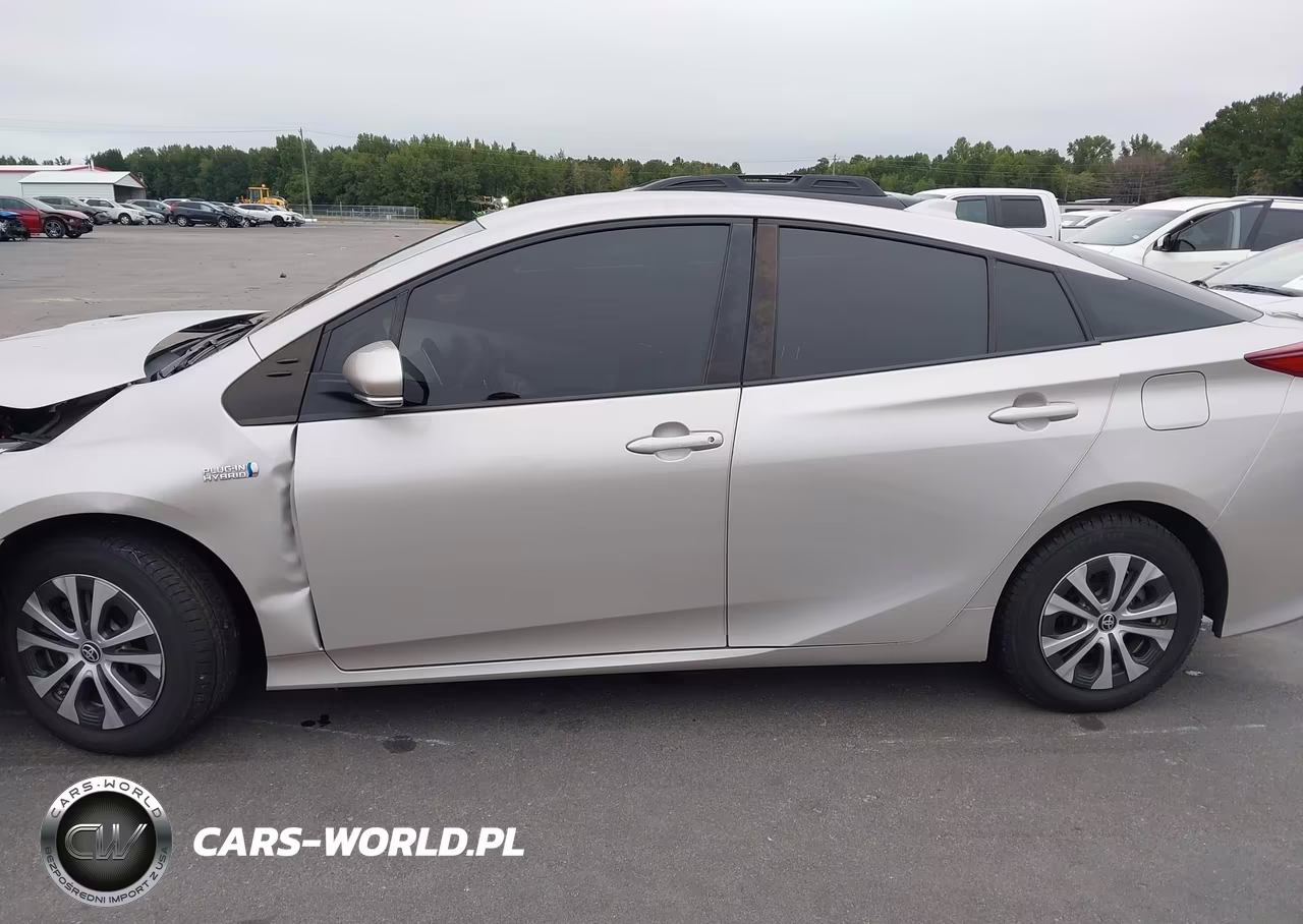 2021 Toyota Prius Prime Le VIN:JTDKAMFP6M3196290 - 15