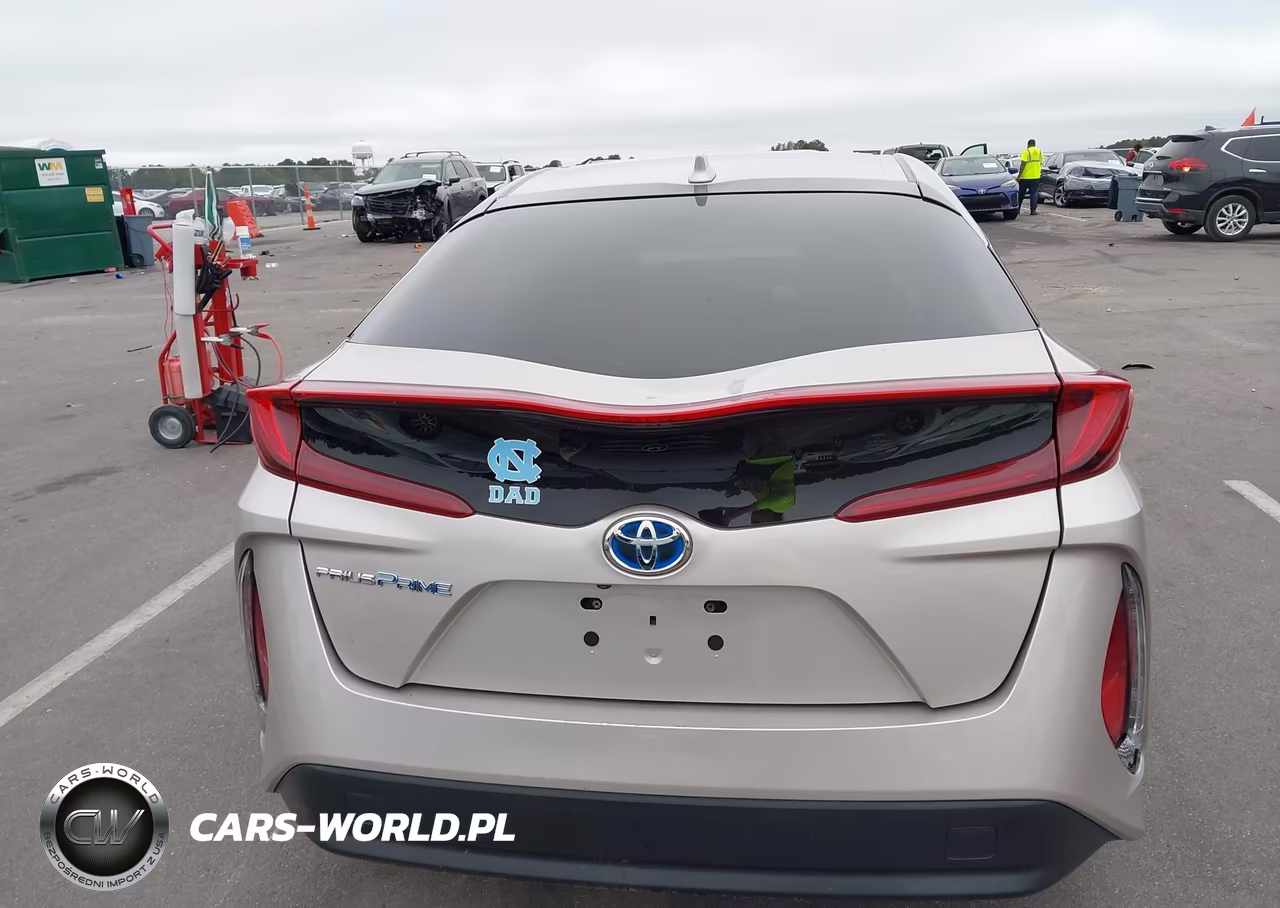2021 Toyota Prius Prime Le VIN:JTDKAMFP6M3196290 - 17