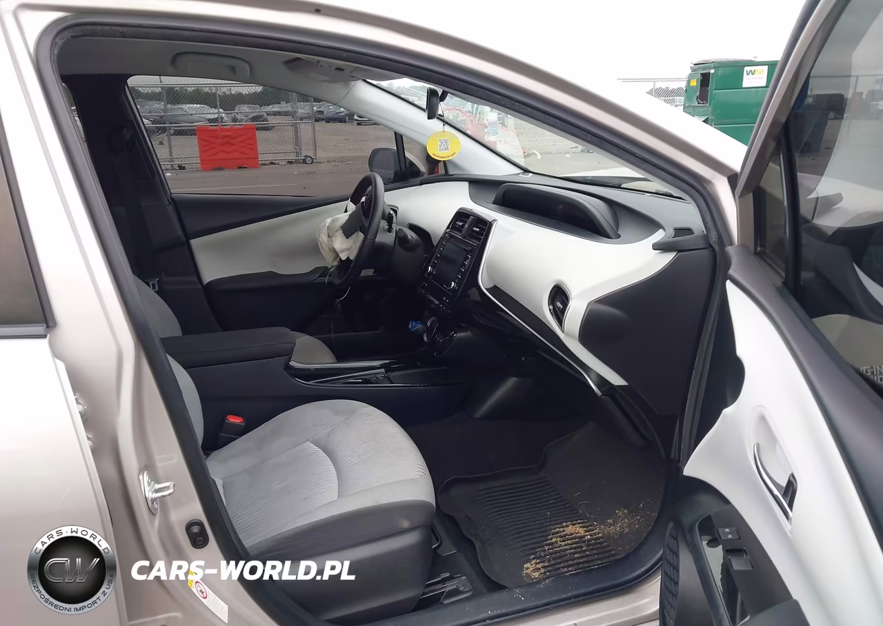 2021 Toyota Prius Prime Le VIN:JTDKAMFP6M3196290 - 5