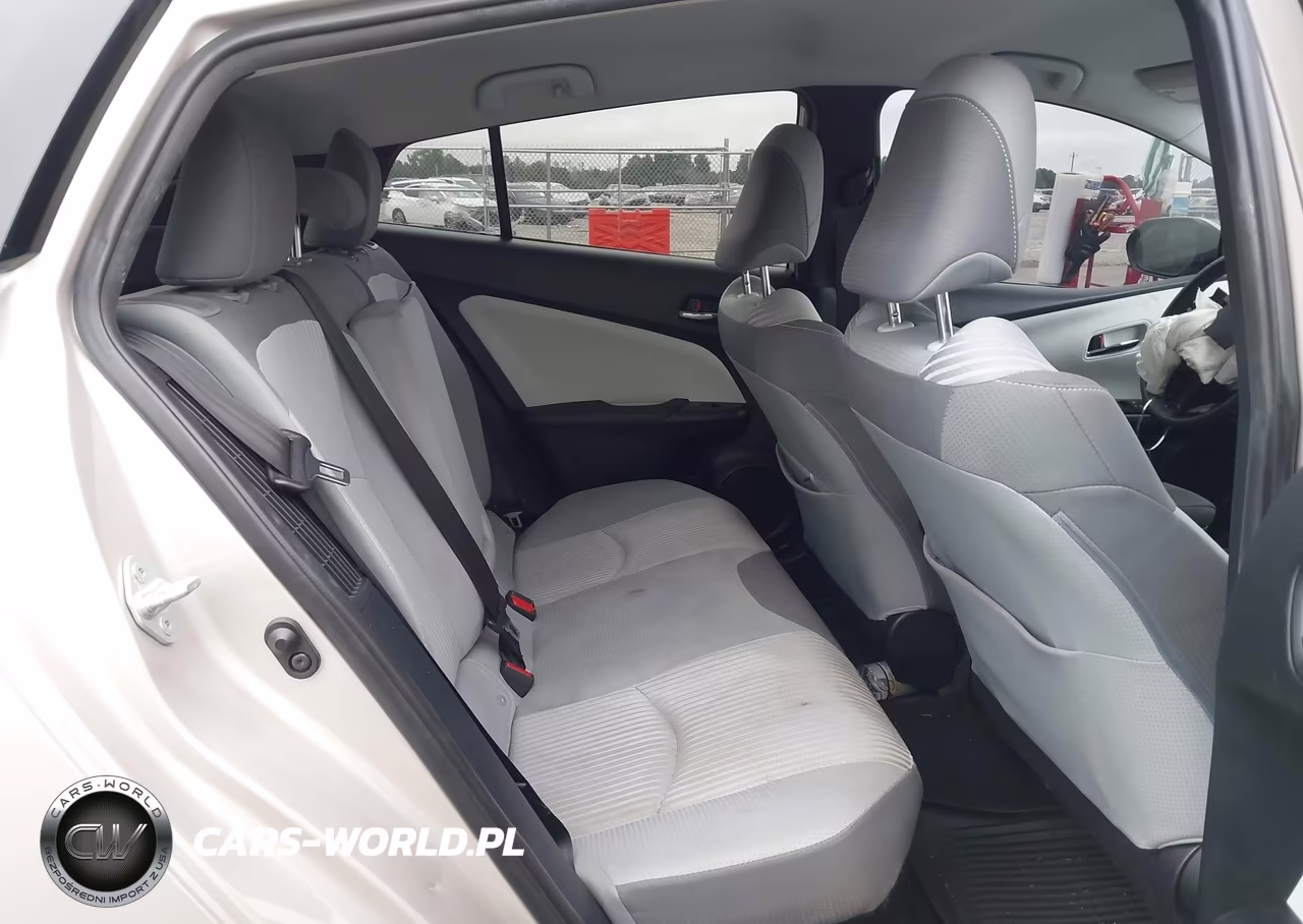 2021 Toyota Prius Prime Le VIN:JTDKAMFP6M3196290 - 8