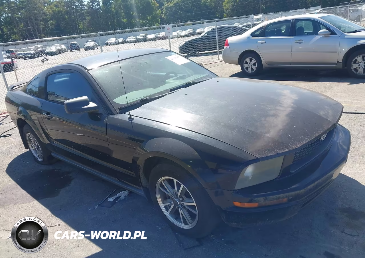 2005 Ford Mustang V6 Deluxe-V6 Premium – zdjęcie 1 z 11