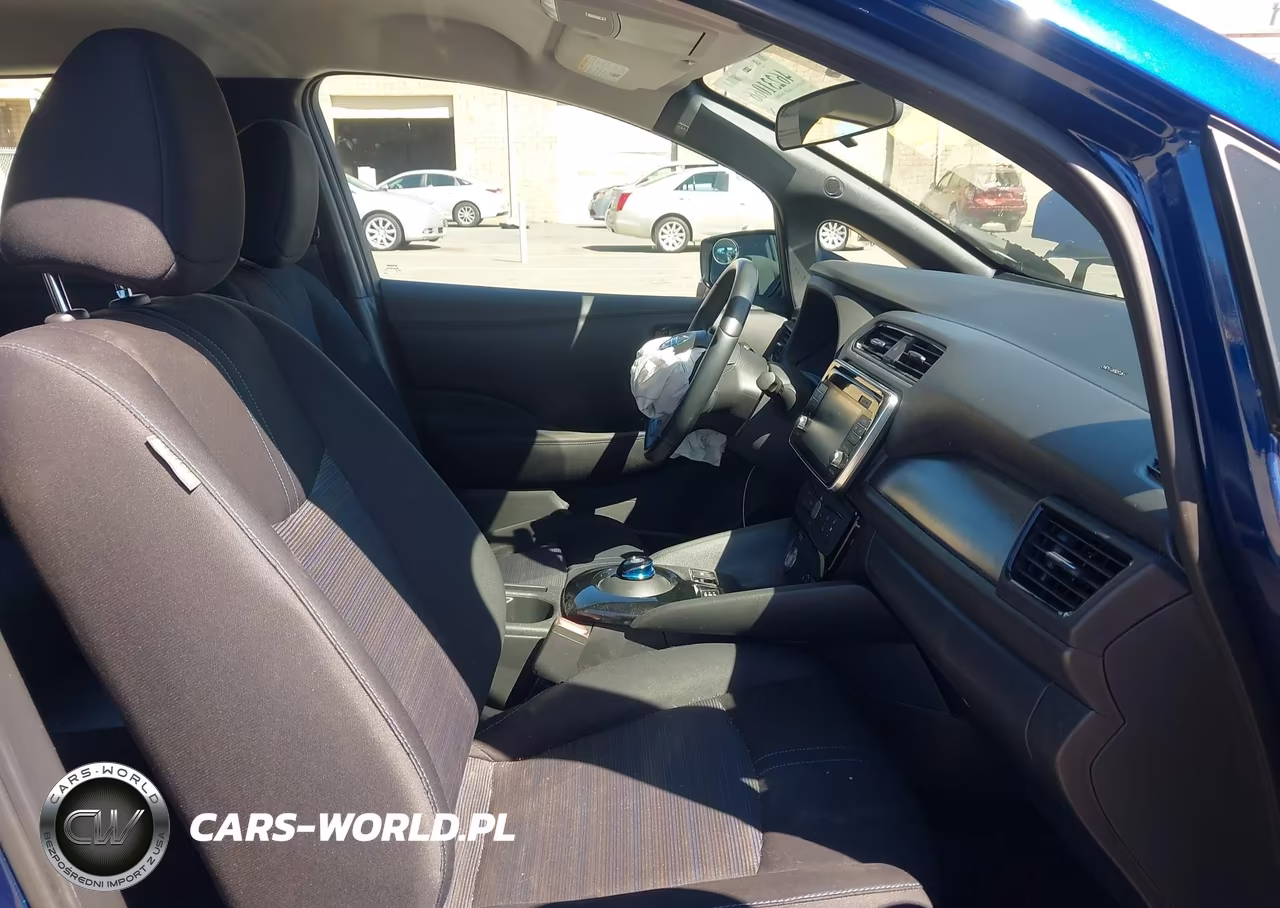 2018 Nissan Leaf Sv VIN:1N4AZ1CP3JC304812 - 5