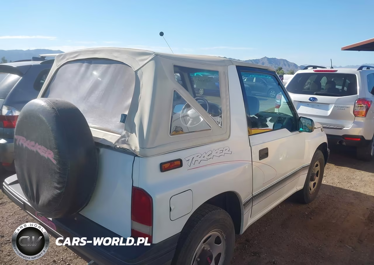 1993 Geo Tracker VIN:2CNBE18U2P6938389 - 4