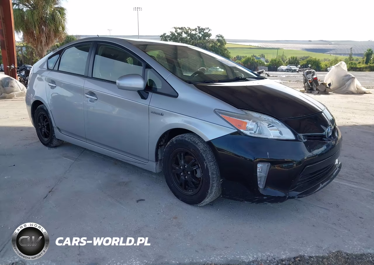 2013 Toyota Prius Two