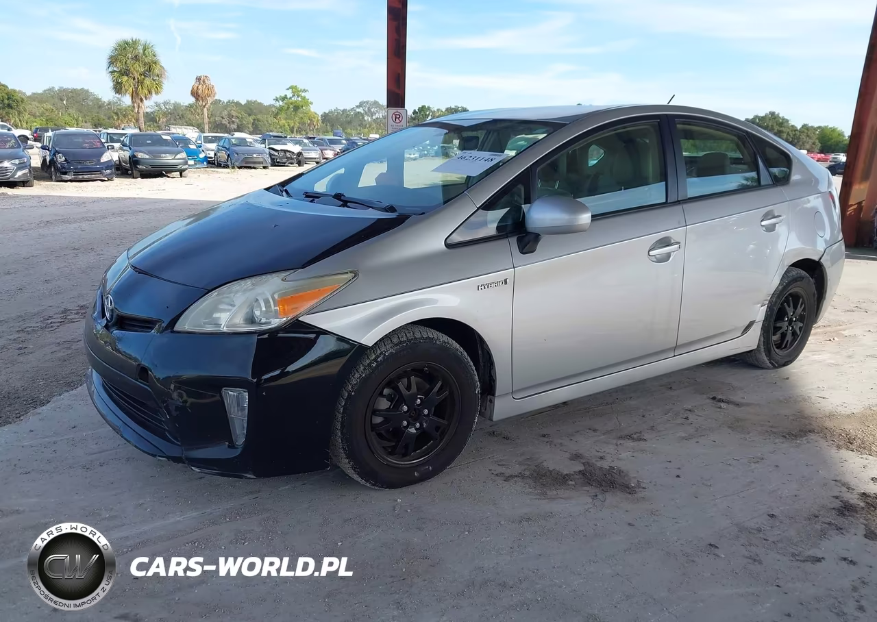 2013 Toyota Prius Two VIN:JTDKN3DU1D1642932 - 2