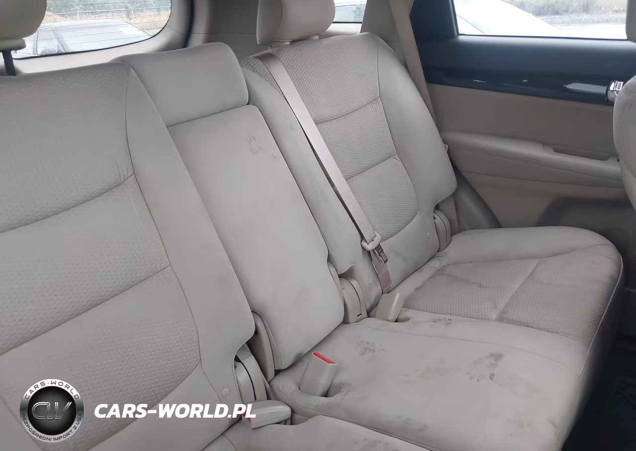 2011 Kia Sorento Lx VIN:5XYKTCA13BG022418 - 8