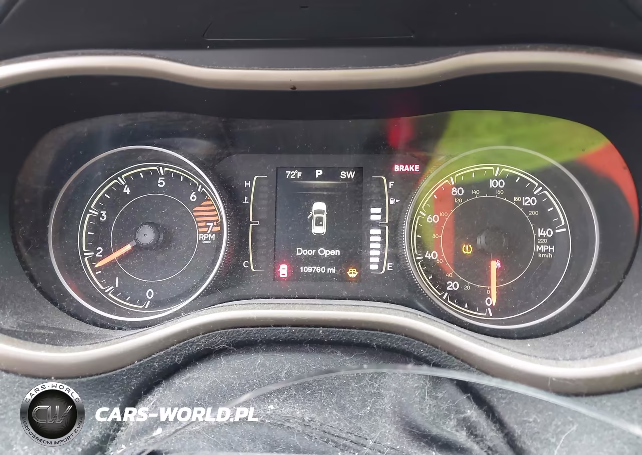 2016 Jeep Cherokee Sport VIN:1C4PJMAB1GW236165 - 7