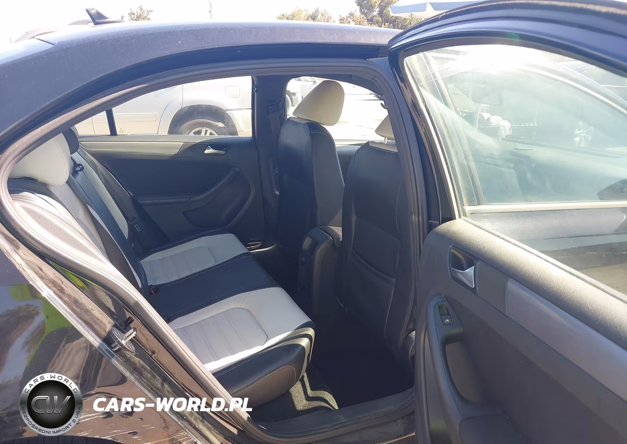 2016 Volkswagen Jetta 1.8T Sport VIN:3VWD17AJ1GM337697 - 8