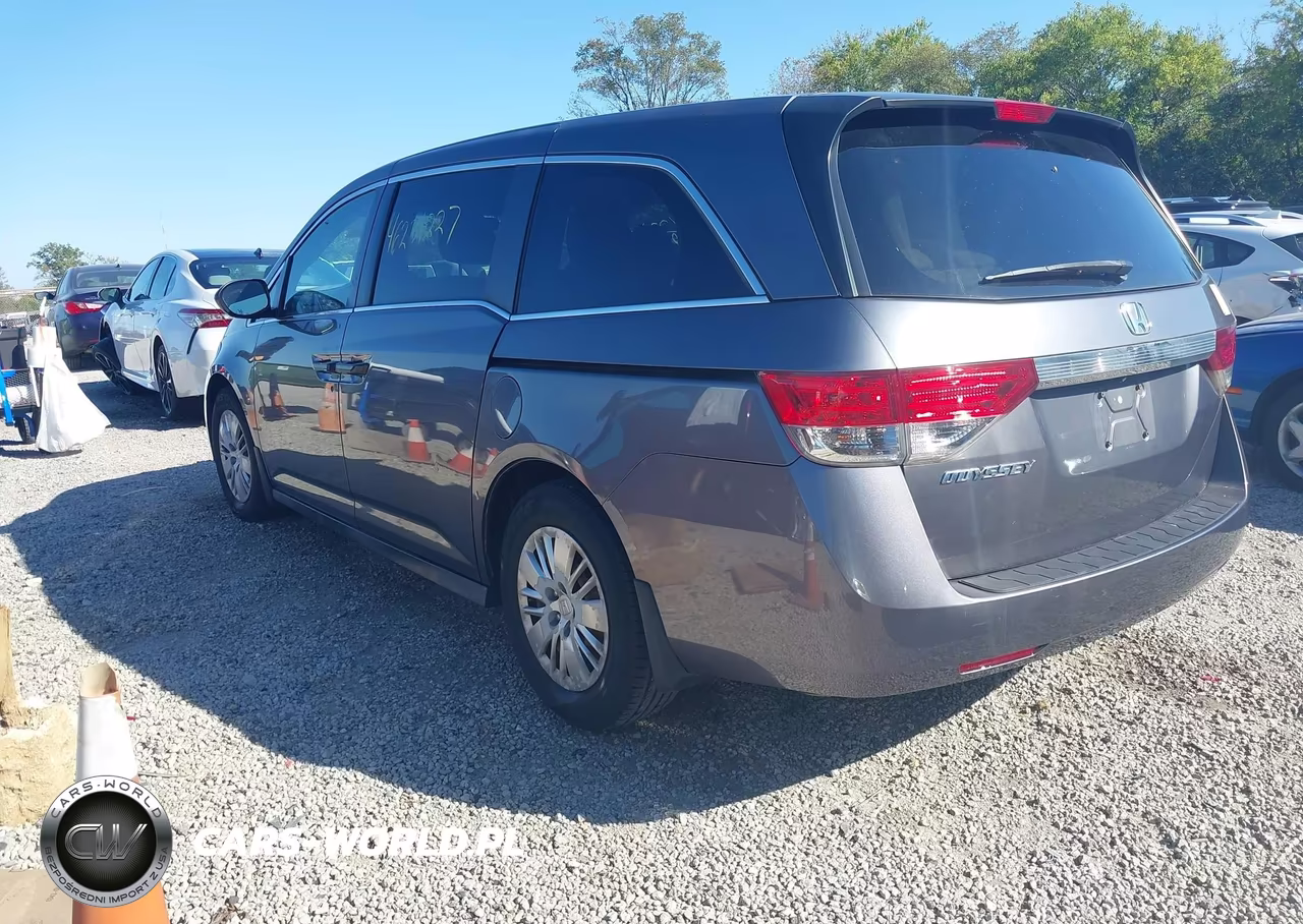2015 Honda Odyssey Lx VIN:5FNRL5H25FB117553 - 3