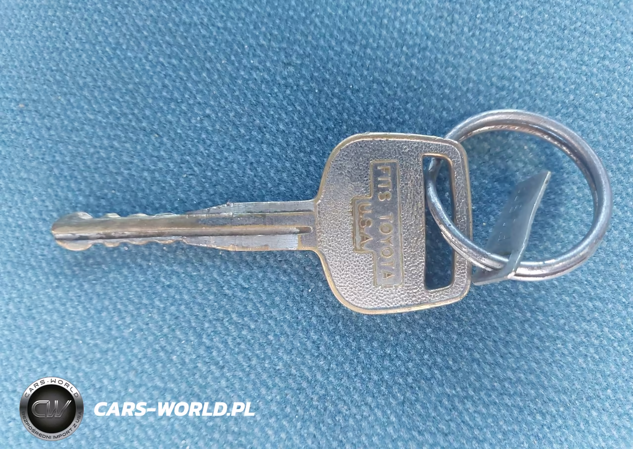 1993 Toyota Camry Le VIN:4T1SK12E9PU216557 - 11