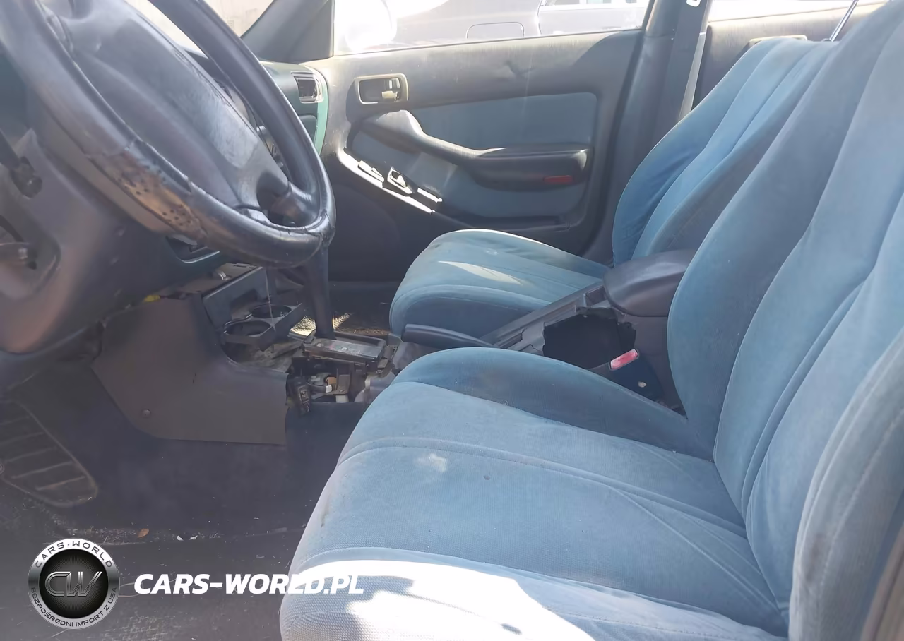 1993 Toyota Camry Le VIN:4T1SK12E9PU216557 - 5