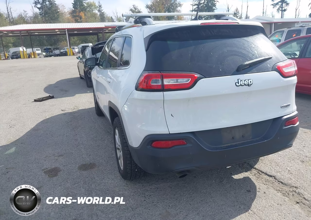 2014 Jeep Cherokee Latitude VIN:1C4PJLCB0EW158532 - 3