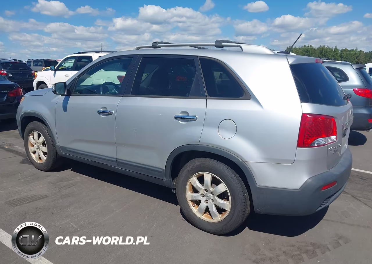 2012 Kia Sorento Lx VIN:5XYKT3A60CG237316 - 3