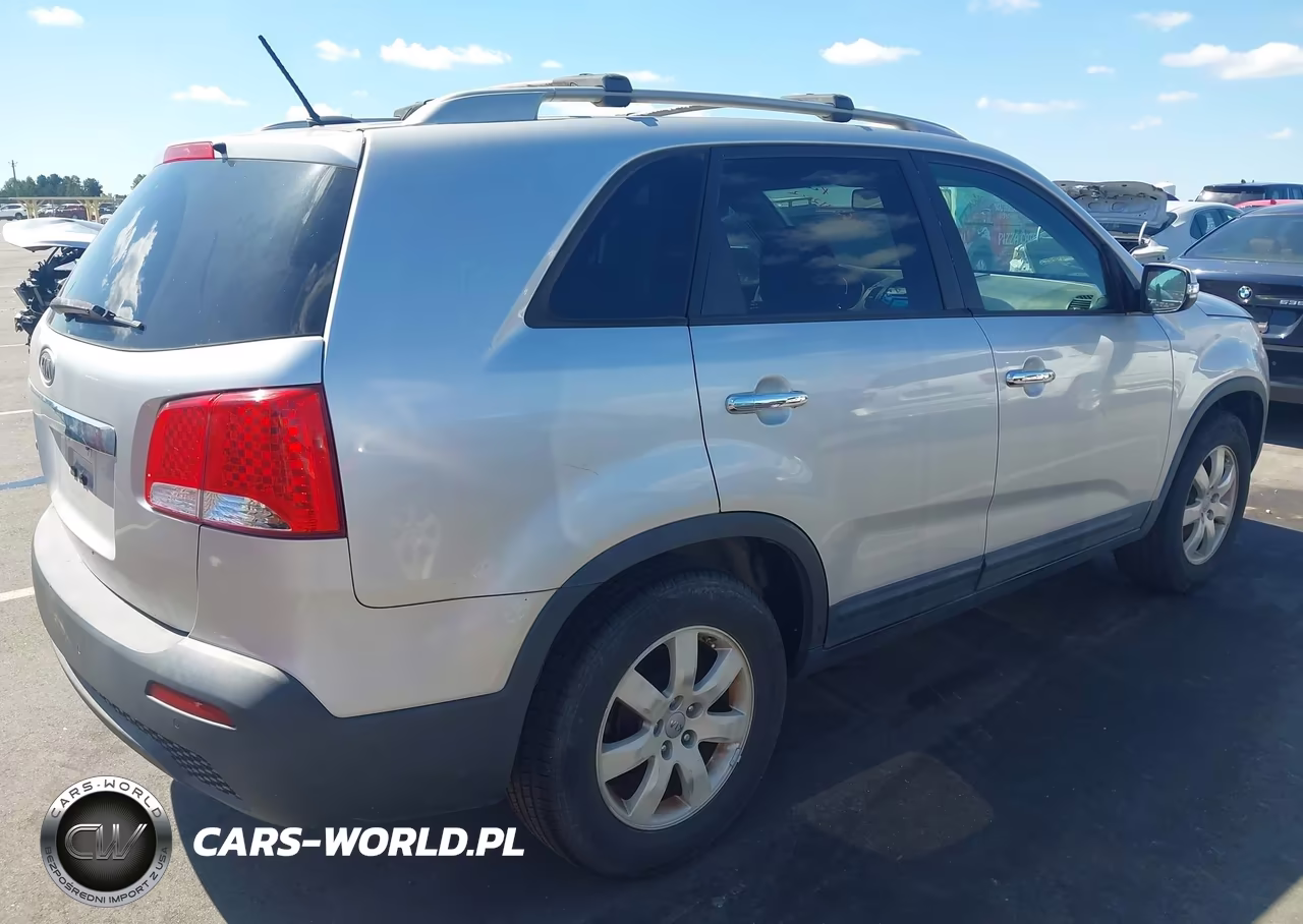 2012 Kia Sorento Lx VIN:5XYKT3A60CG237316 - 4