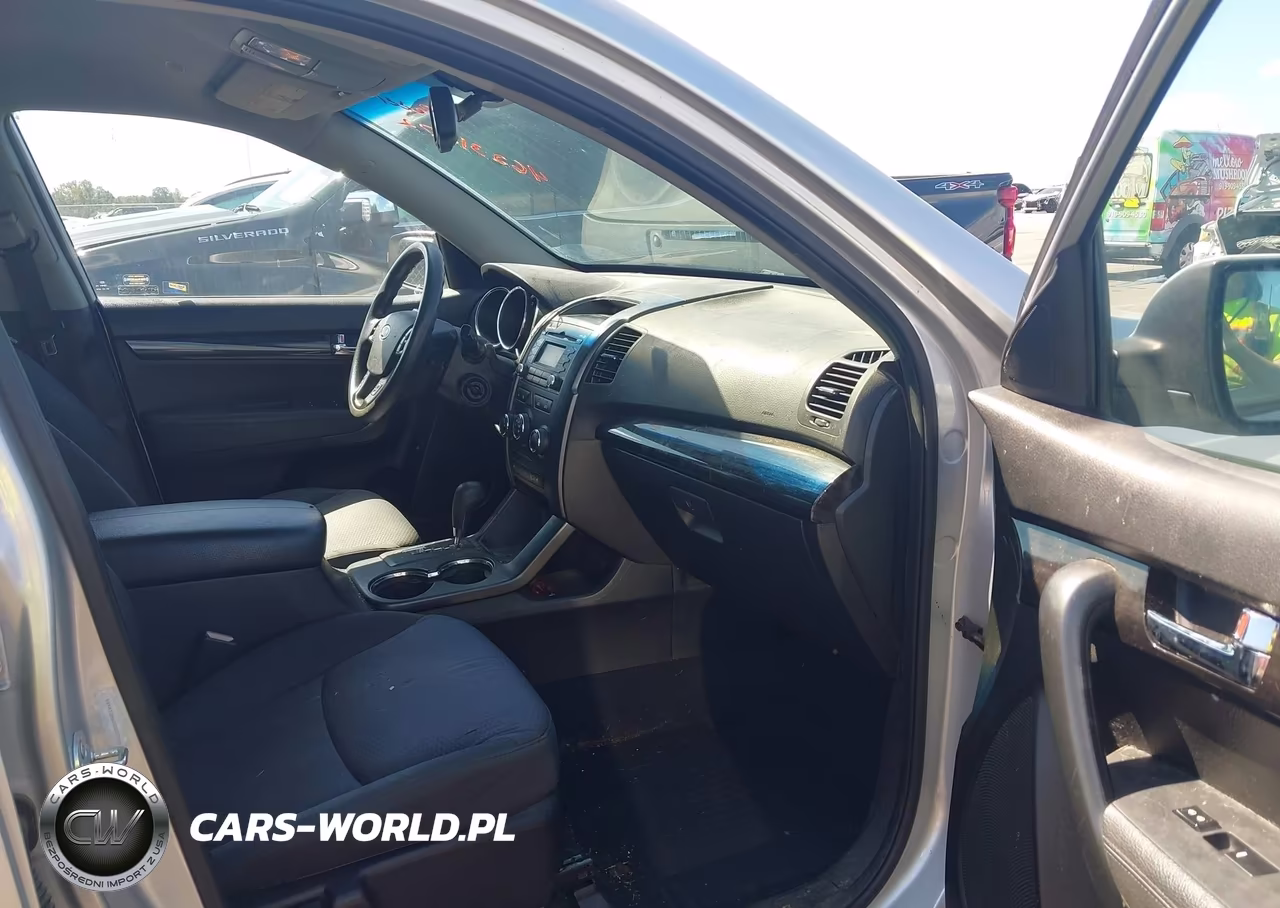 2012 Kia Sorento Lx VIN:5XYKT3A60CG237316 - 5