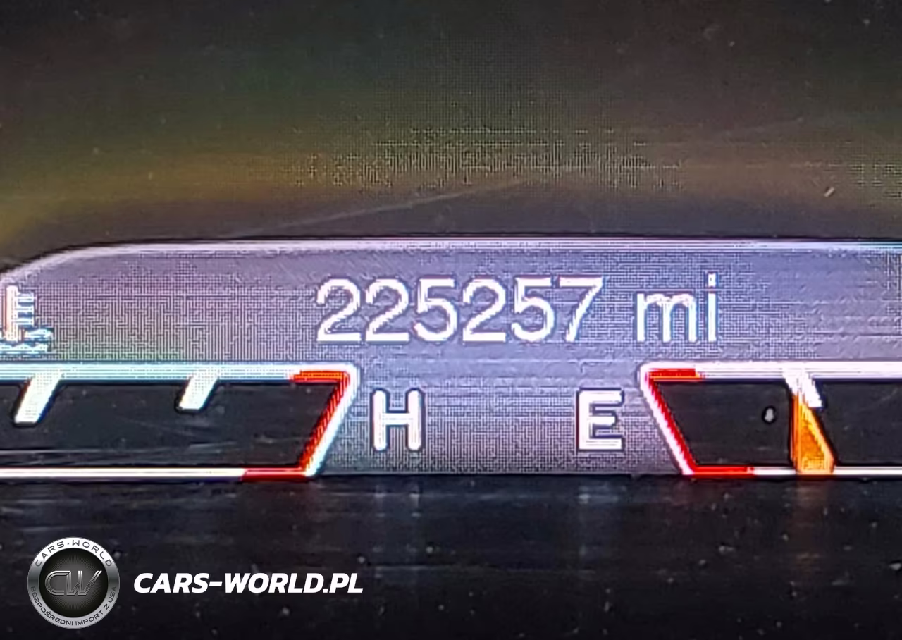 2015 Jeep Cherokee Limited VIN:1C4PJMDSXFW594018 - 16