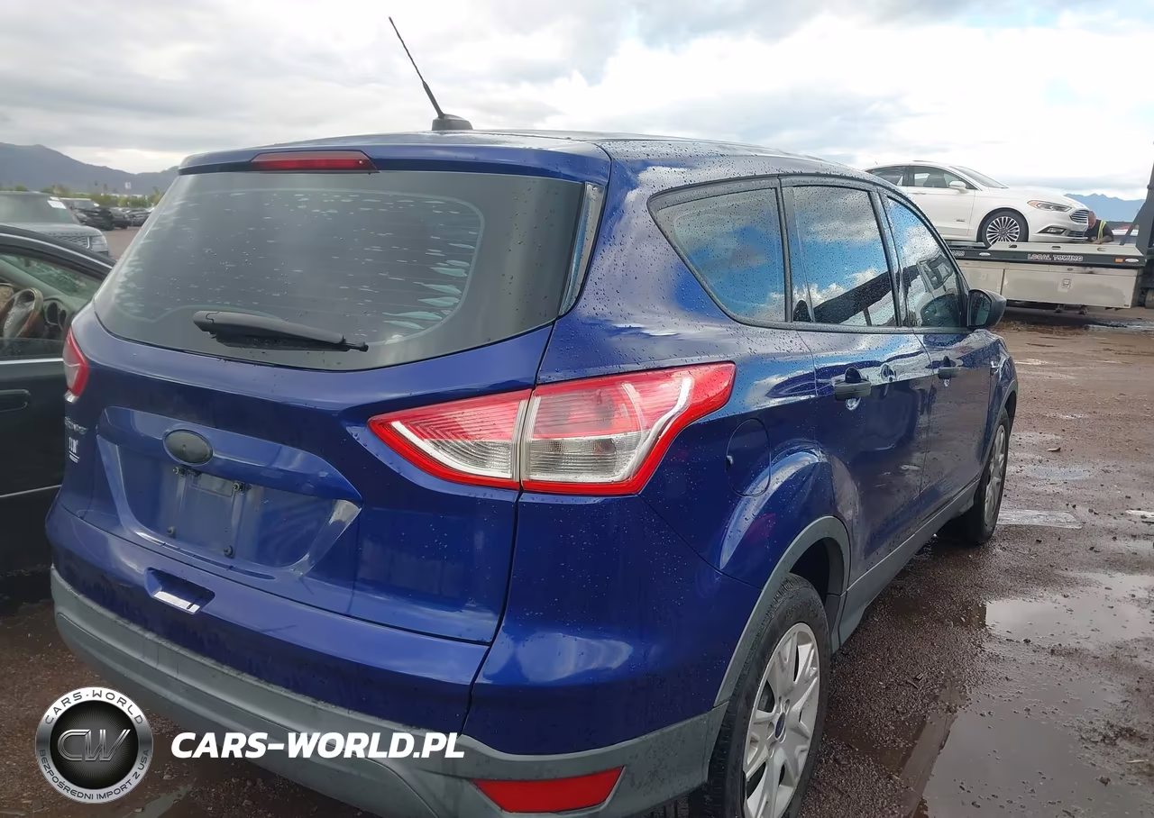 2015 Ford Escape S VIN:1FMCU0F78FUA25828 - 4