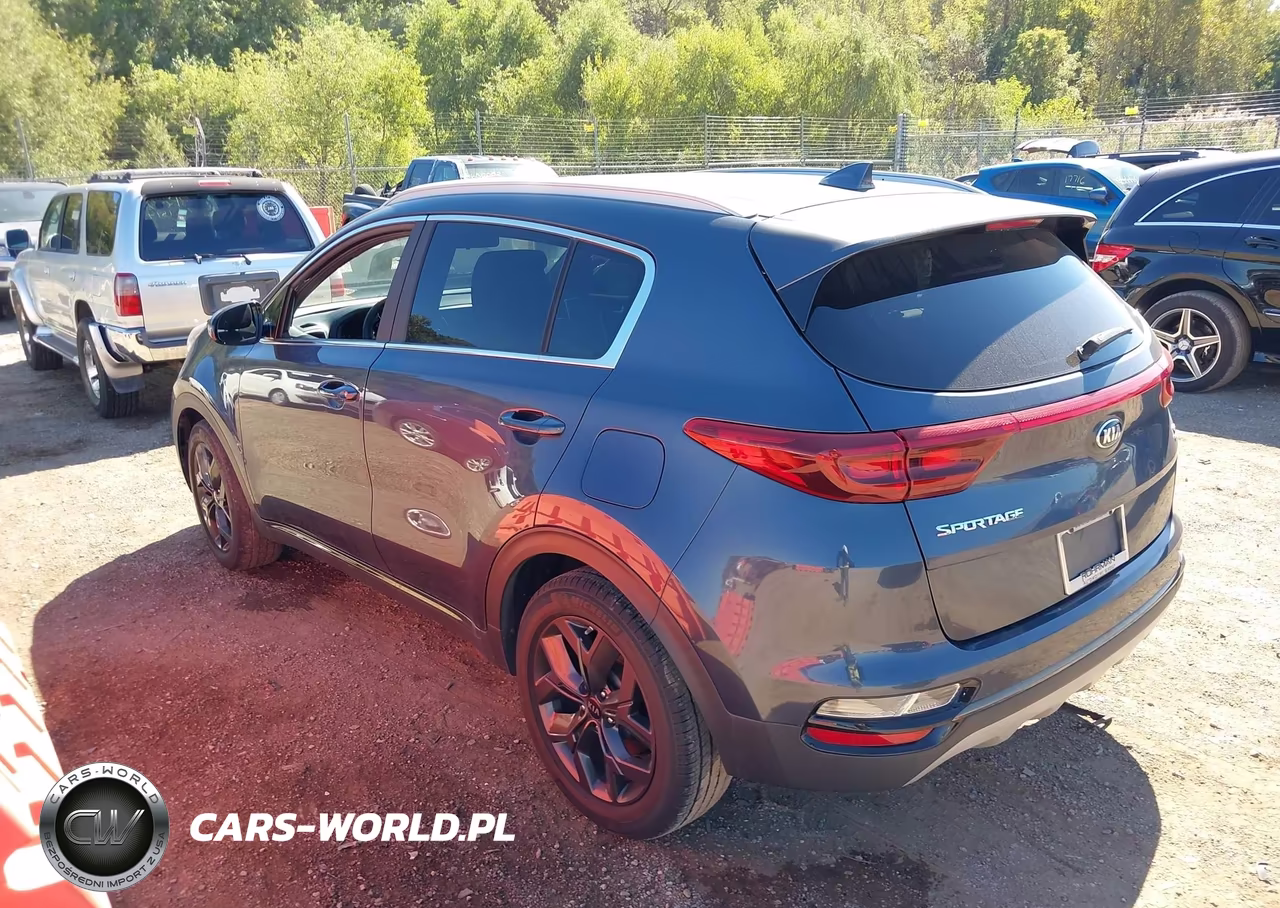 2020 Kia Sportage S VIN:KNDP63AC4L7708867 - 3