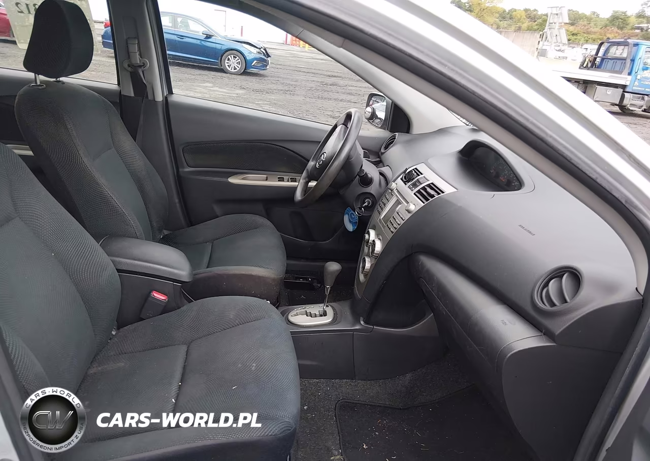 2010 Toyota Yaris VIN:JTDBT4K35A1395741 - 5