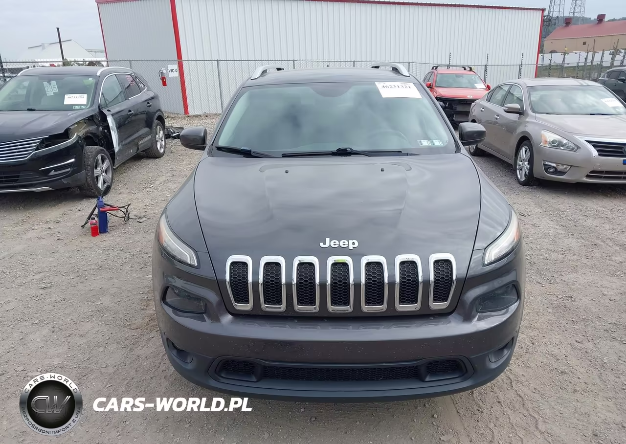 2015 Jeep Cherokee Latitude VIN:1C4PJMCB8FW789813 - 12