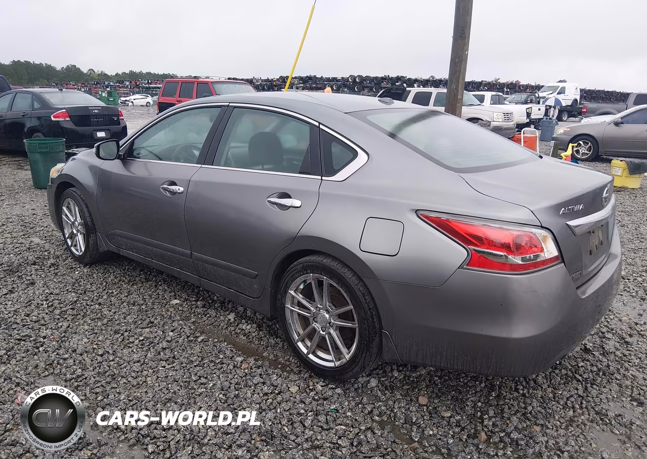 2015 Nissan Altima 2.5 Sv VIN:1N4AL3AP4FC462941 - 3