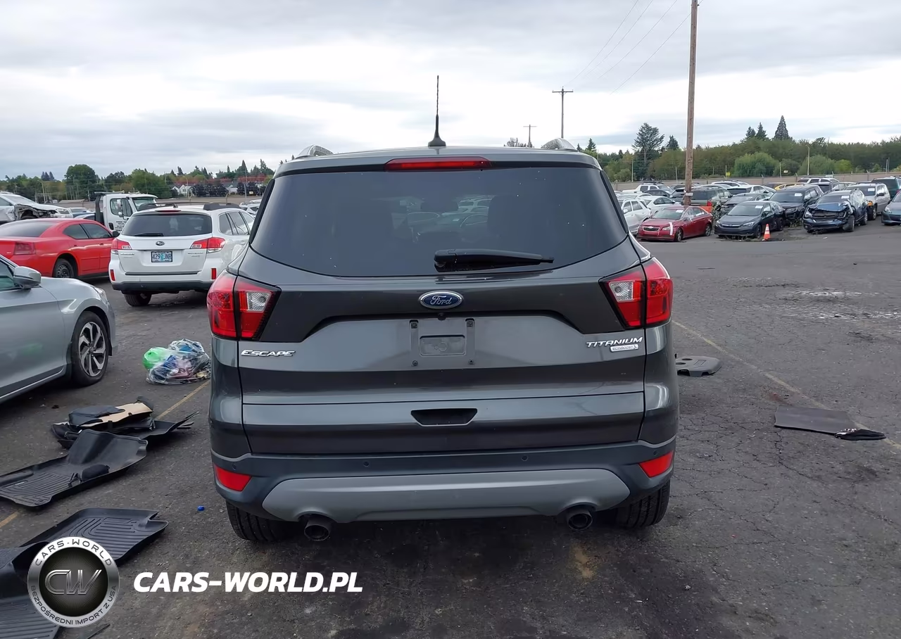 2019 Ford Escape Titanium VIN:1FMCU0J90KUA26863 - 17