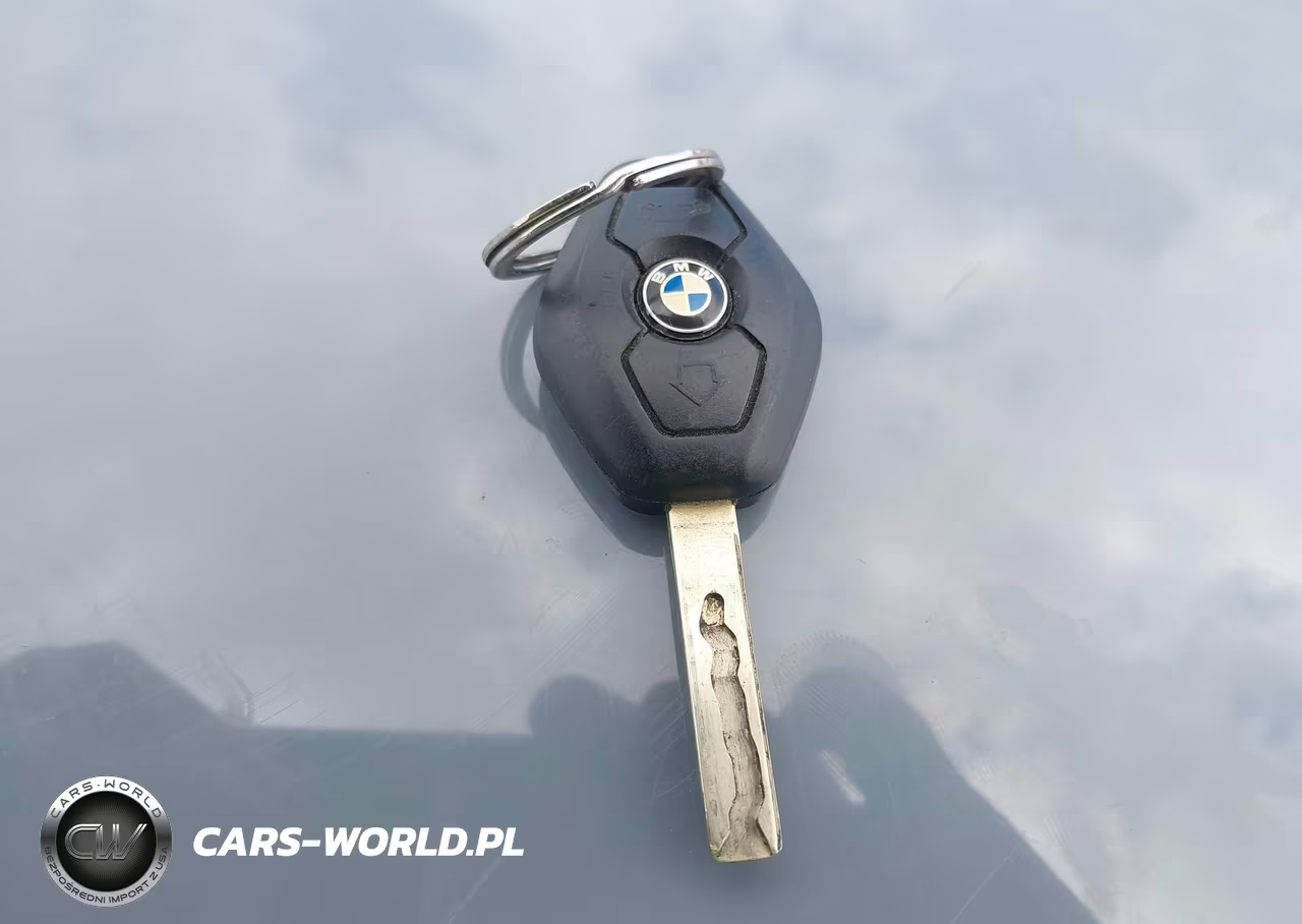 2002 BMW 330Xi VIN:WBAEW53452PG18070 - 11