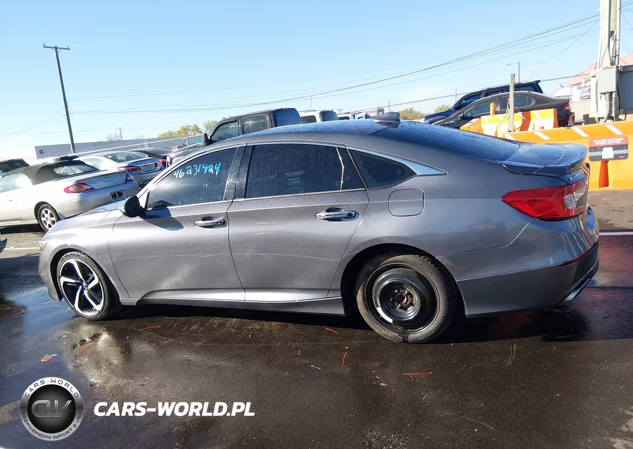2018 Honda Accord Sport VIN:1HGCV1F38JA060806 - 14