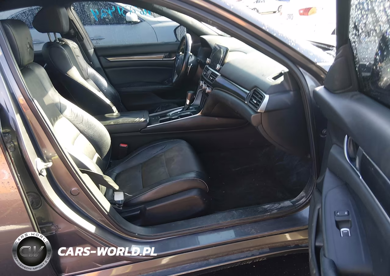 2018 Honda Accord Sport VIN:1HGCV1F38JA060806 - 5