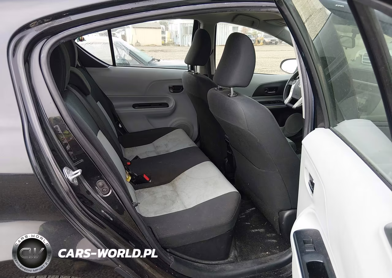 2012 Toyota Prius C Two VIN:JTDKDTB3XC1513664 - 8