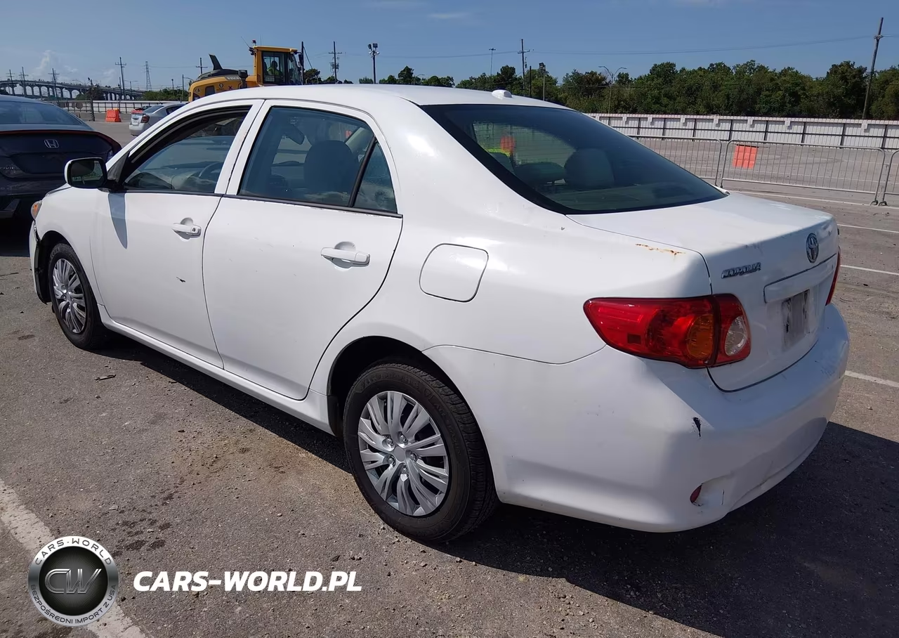 2010 Toyota Corolla Le VIN:JTDBU4EE6AJ083809 - 3