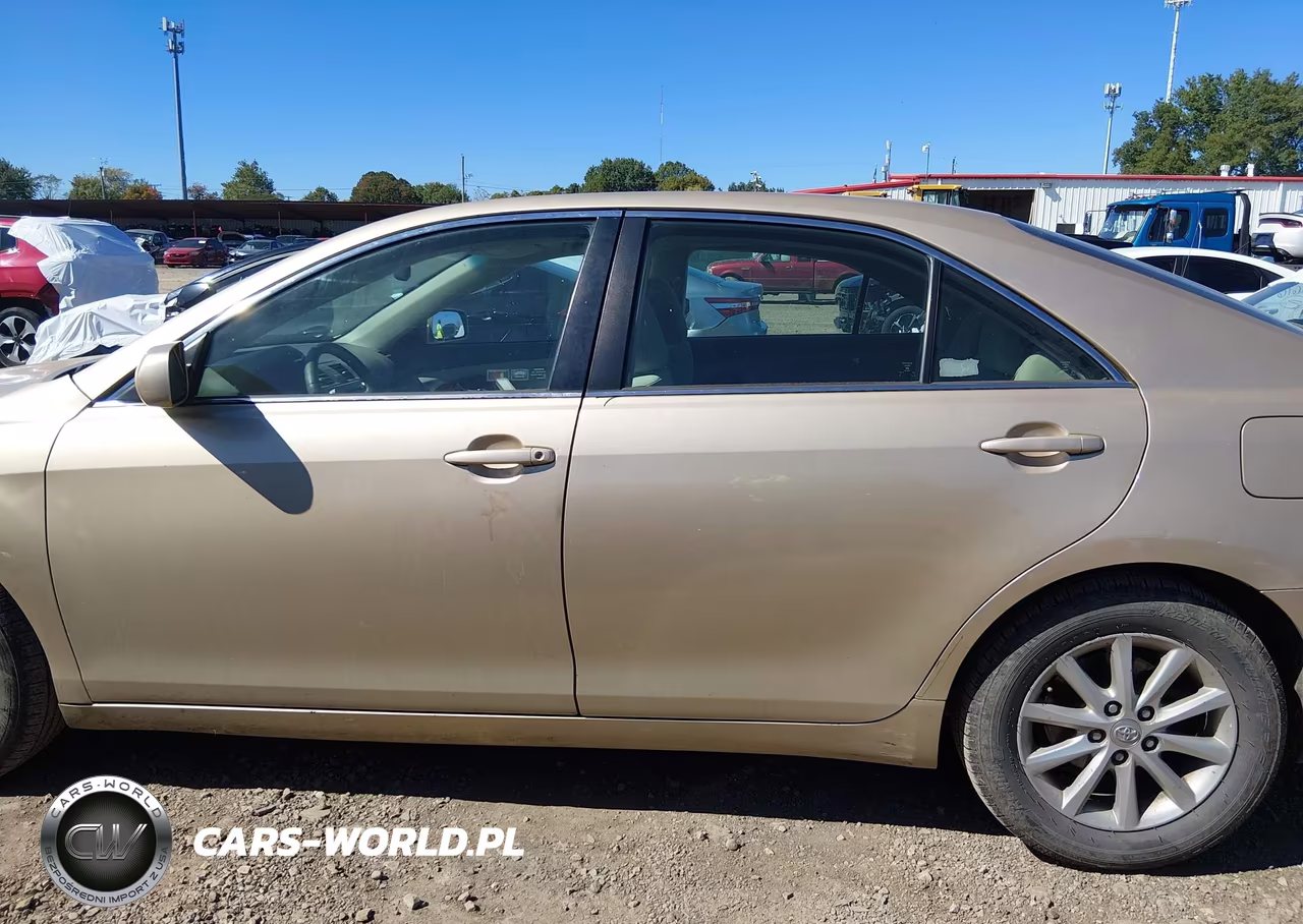 2011 Toyota Camry Xle VIN:4T1BF3EKXBU137084 - 14