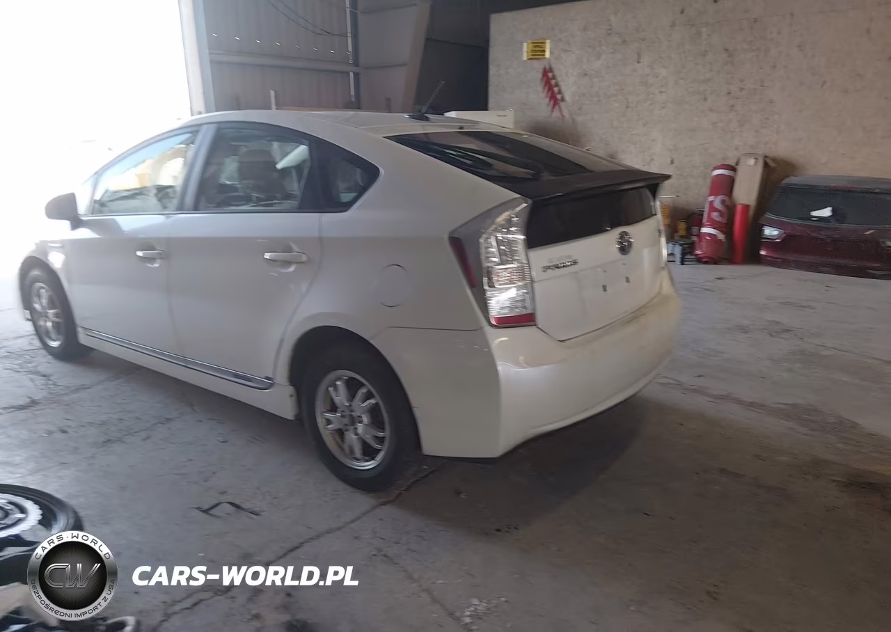 2010 Toyota Prius Ii VIN:JTDKN3DU8A1301779 - 3