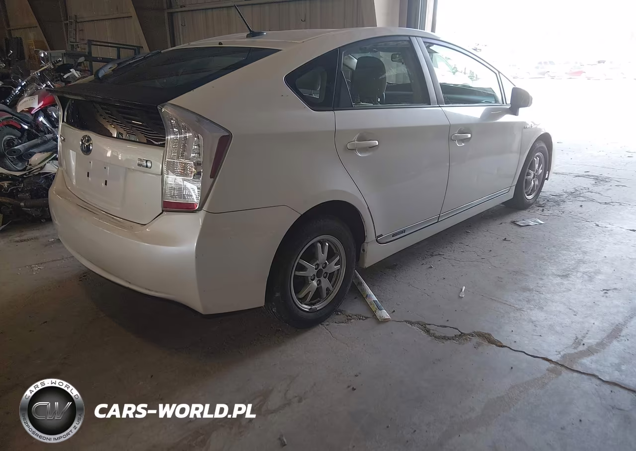 2010 Toyota Prius Ii VIN:JTDKN3DU8A1301779 - 4