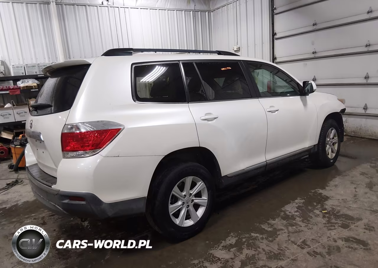 2011 Toyota Highlander Base V6 VIN:5TDZK3EHXBS028616 - 4