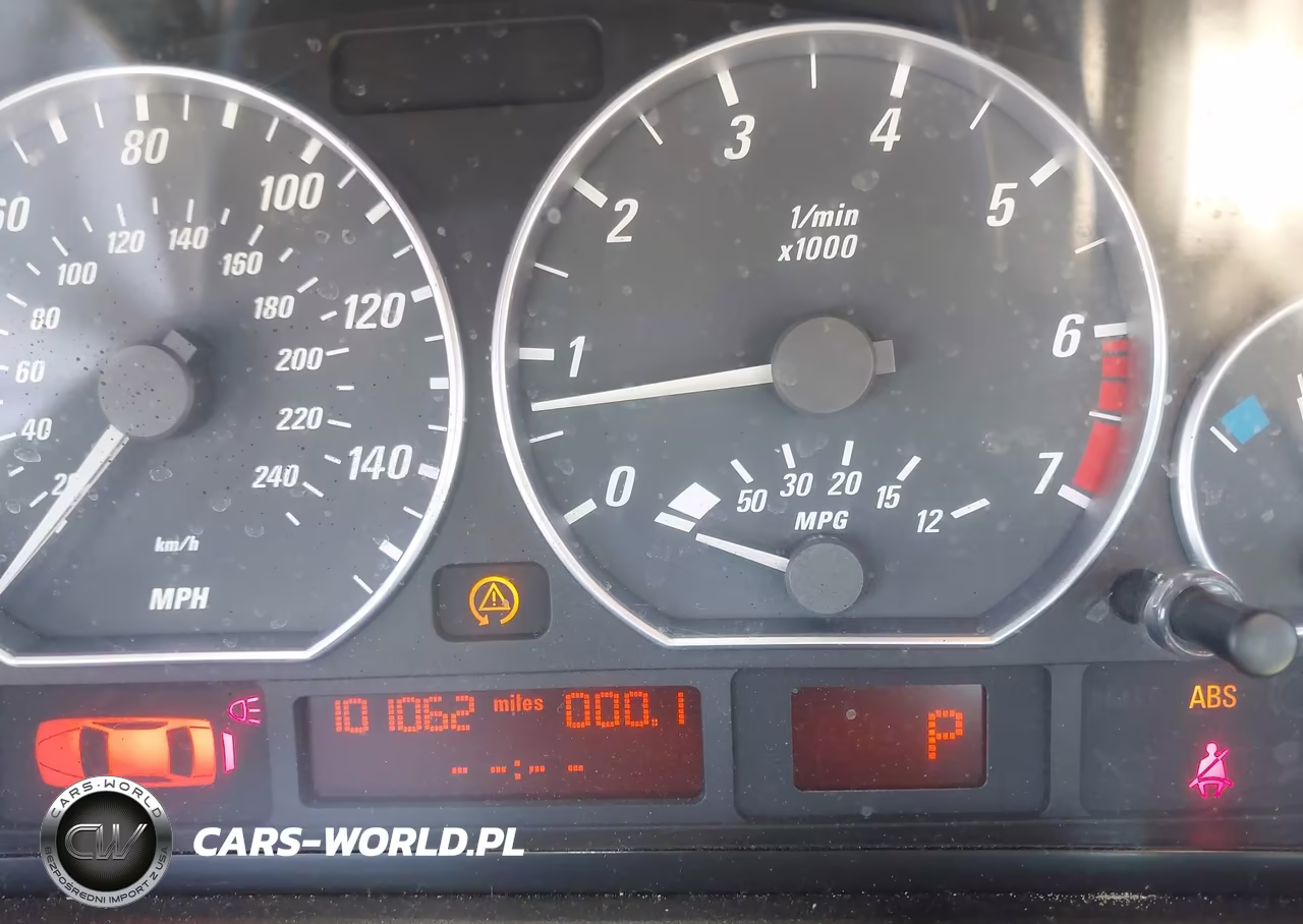 2001 BMW 330Ci VIN:WBABS53471JU80044 - 7