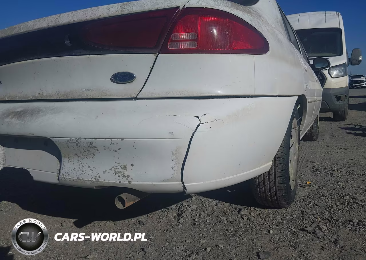 2001 Ford Escort VIN:3FAFP13P61R115181 - 12
