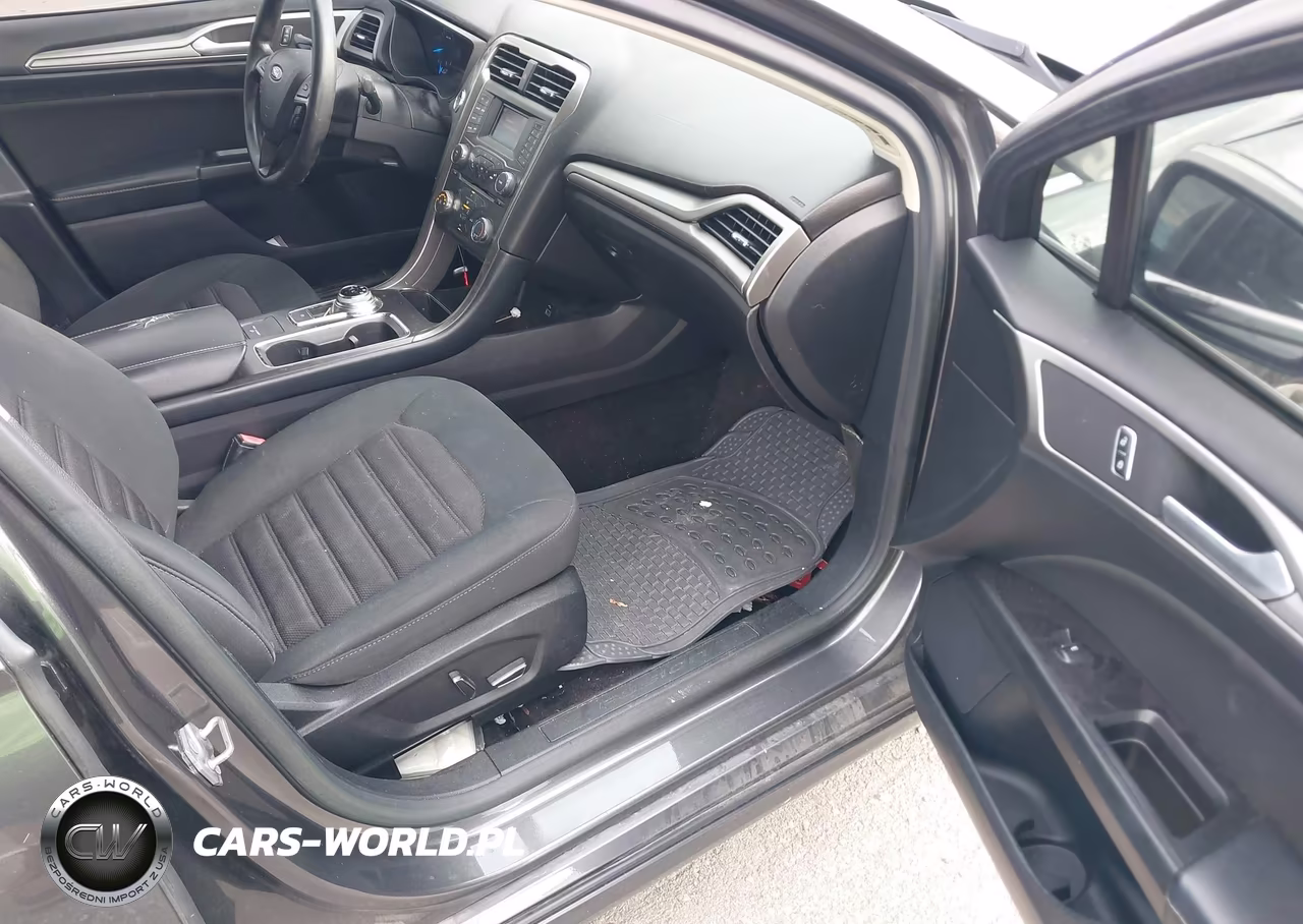 2017 Ford Fusion Se VIN:3FA6P0H78HR373795 - 5