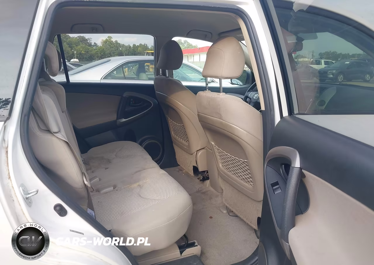 2007 Toyota Rav4 Limited VIN:JTMBD31V375104486 - 8