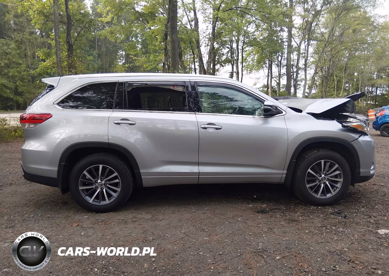 2018 Toyota Highlander Xle VIN:5TDJZRFH4JS532510 - 13